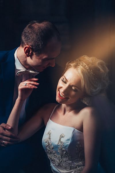 結婚式の写真家Aleksandr Lomancov (slomancov)。2016 3月21日の写真