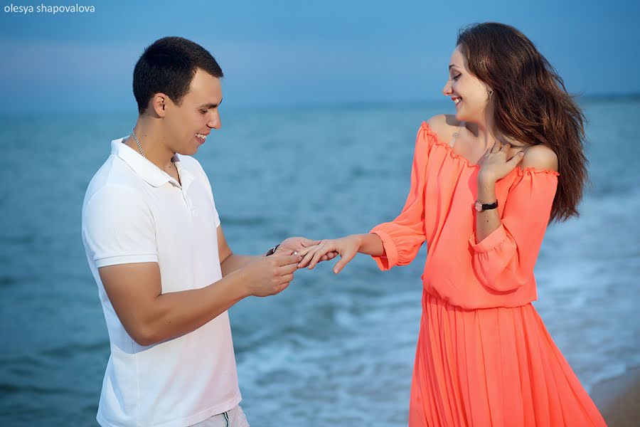 Fotografo di matrimoni Olesya Shapovalova (lesyashapovalova). Foto del 28 settembre 2015