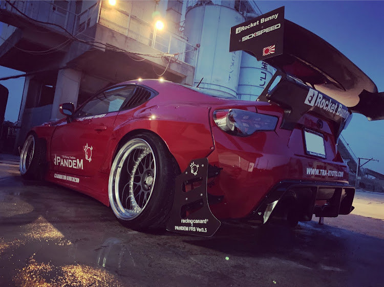 86の洗車・ロケバニ・Rocket Bunny・仕事終了に関するカスタム事例の投稿画像1枚目