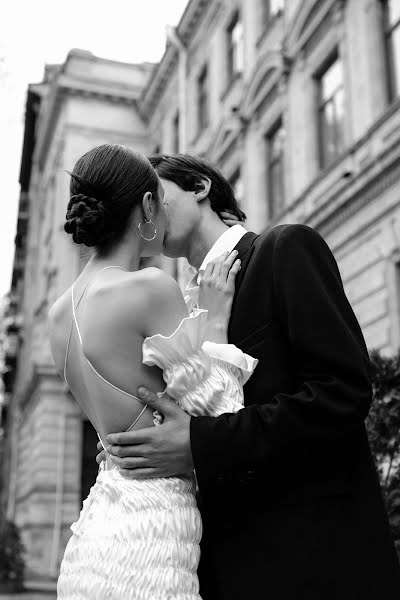 Fotógrafo de casamento Viktoriya Uzhischenko (vicphoto). Foto de 17 de maio 2023
