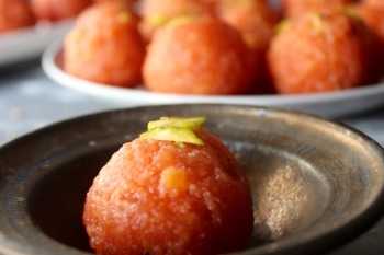 Motichoor Laddu