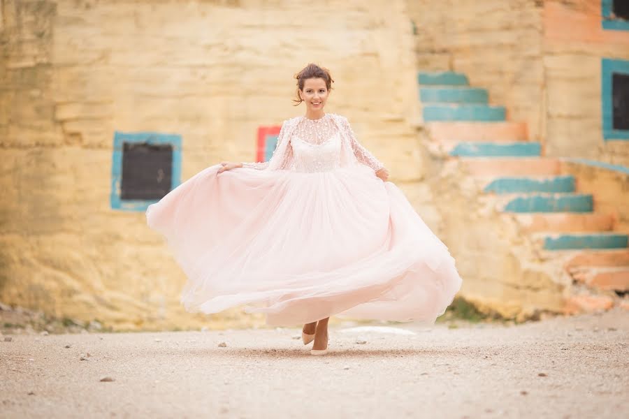 Fotógrafo de bodas Ledio Topalli (lediotopalli). Foto del 23 de enero 2017