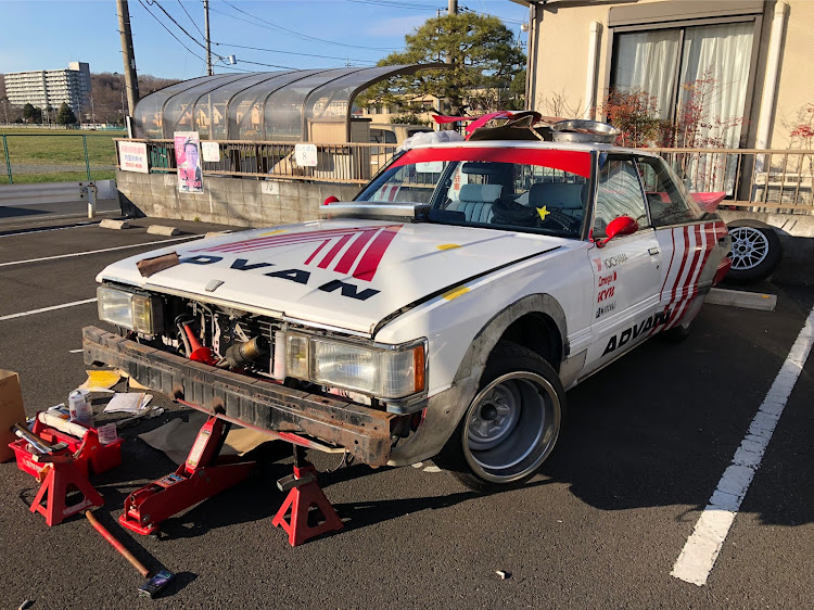クレスタの板金・街道レーサー・車高調整・触媒に関するカスタム事例の投稿画像1枚目