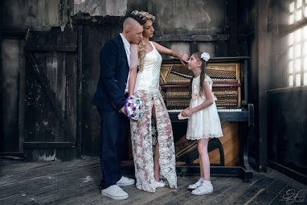 結婚式の写真家Olga Kuznecova (helgasmith)。2019 9月5日の写真