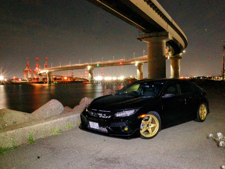 シビック(欧州HB)のFK7・夜のドラゴンロード🐲・ホワイトバランス📸に関するカスタム事例の投稿画像8枚目