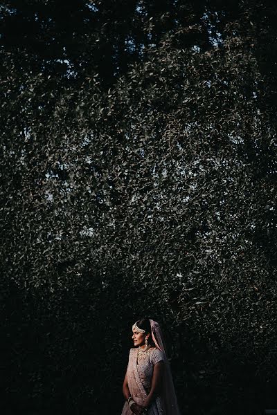 Fotógrafo de bodas Zurich Shah (papertalesstudio). Foto del 17 de septiembre 2019