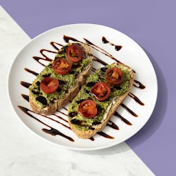 Bruschetta Pesto Toast