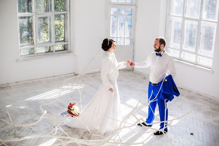 Fotografo di matrimoni Sergey Lesnikov (lesnik). Foto del 11 febbraio 2016