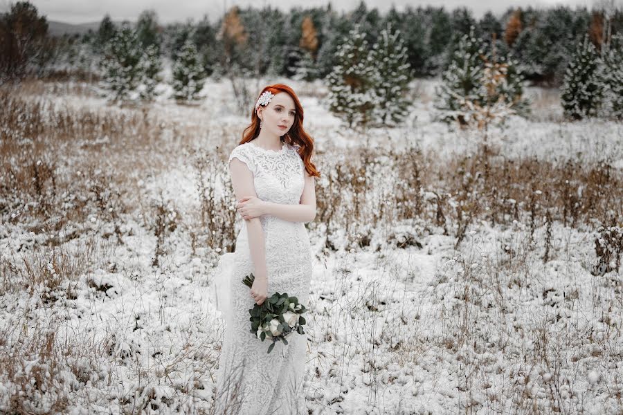 Fotografo di matrimoni Anton Ayris (iris). Foto del 13 novembre 2019