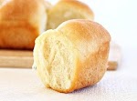 Butter dinner rolls was pinched from <a href="http://www.roxanashomebaking.com/butter-dinner-rolls-recipe/" target="_blank">www.roxanashomebaking.com.</a>