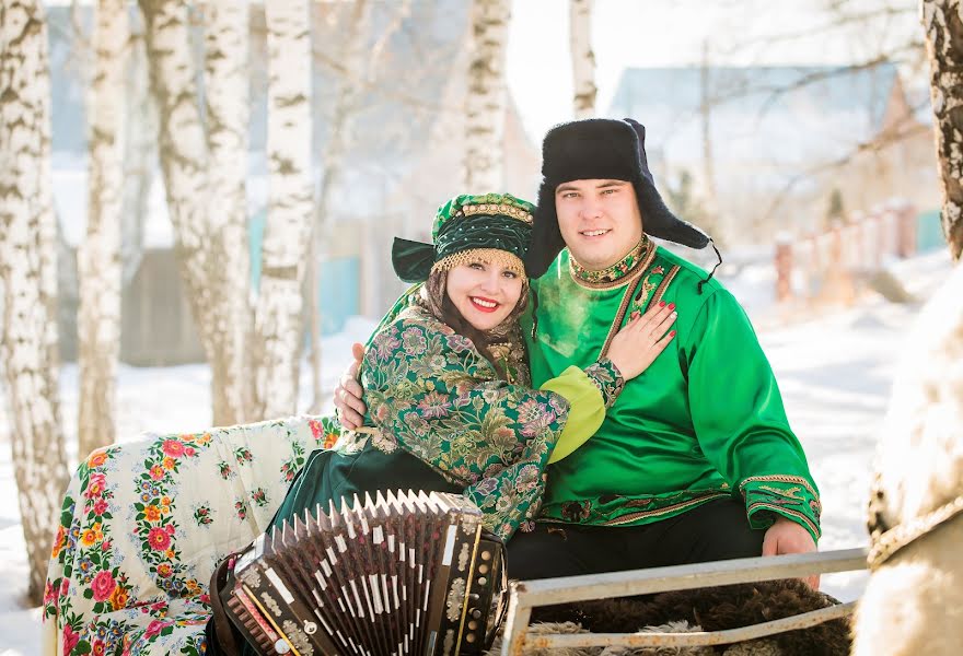 Fotografo di matrimoni Yuliya Bochkareva (redhat). Foto del 5 gennaio 2018