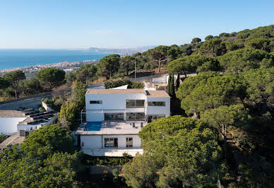 Maison avec terrasse 1