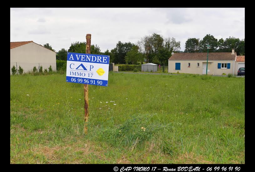  Vente Terrain à bâtir - à Saint-Jean-d'Angély (17400) 