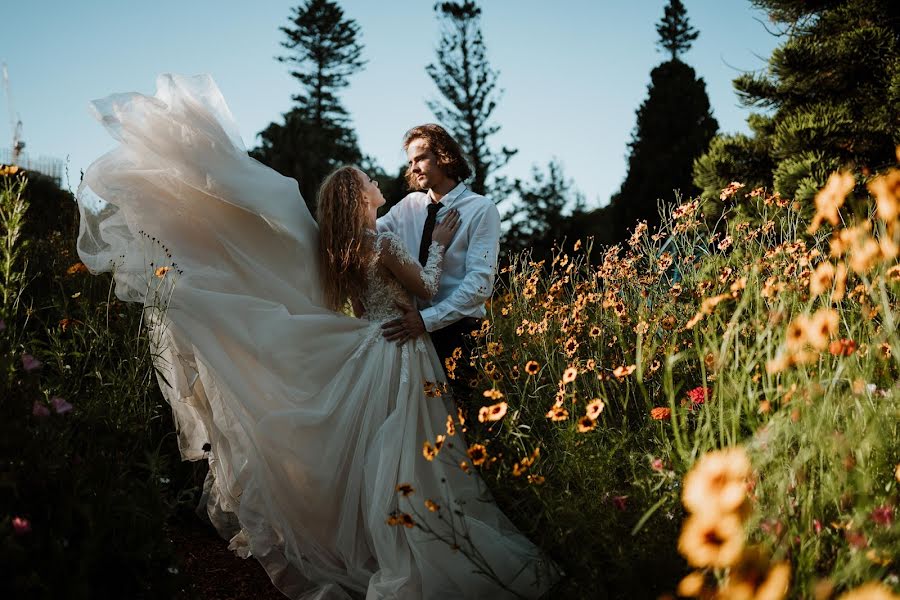 Wedding photographer Ash Garith (candidchaser). Photo of 13 October 2022