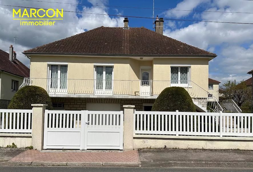 Vente maison 7 pièces 110 m² à La Souterraine (23300), 180 000 €