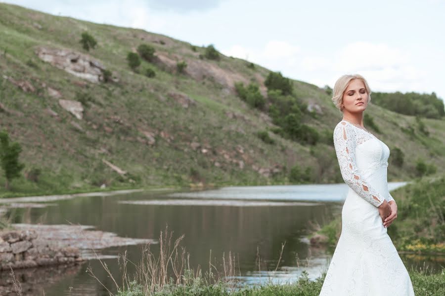 Fotógrafo de bodas Olesya Gulyaeva (fotobelk). Foto del 4 de agosto 2017