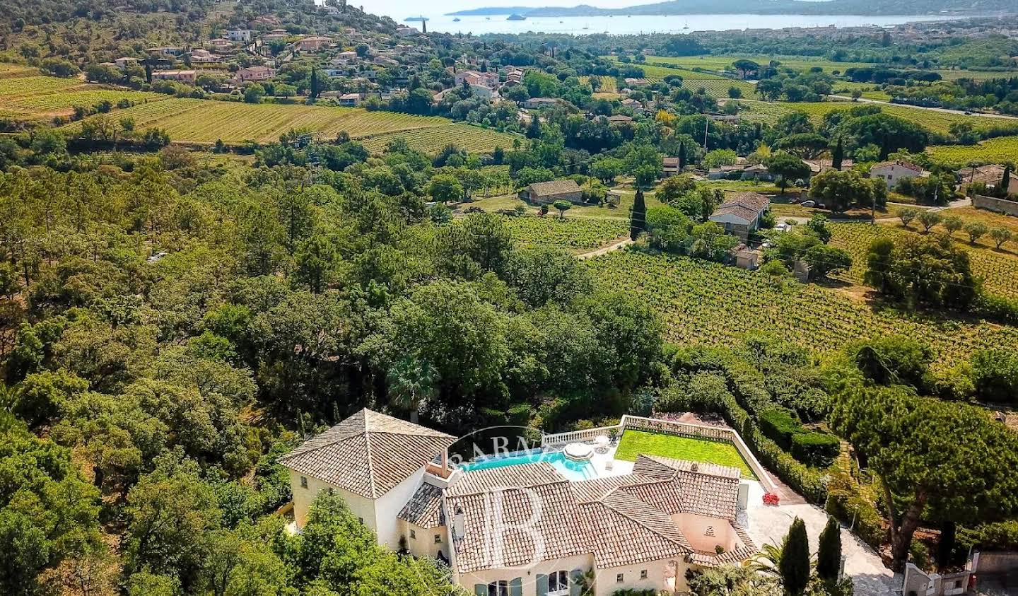 Villa avec piscine et terrasse Grimaud