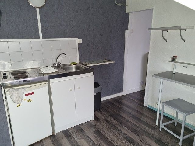 Location  appartement 1 pièce 15 m² à Le Havre (76600), 352 €