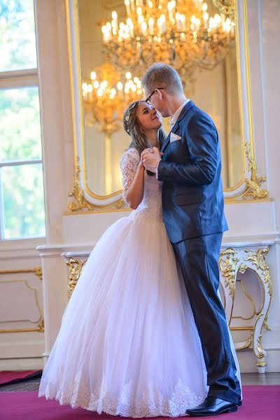 結婚式の写真家Júlia Barna (blia)。2019 3月3日の写真