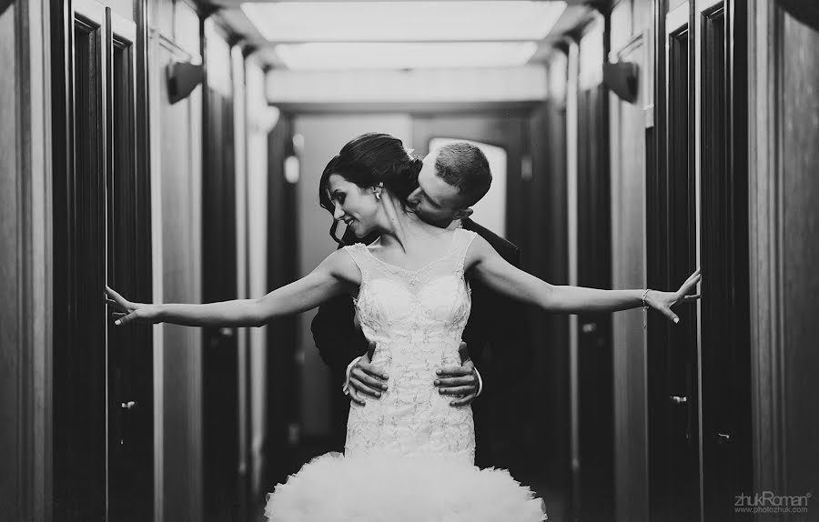 Wedding photographer Roman Zhuk (photozhuk). Photo of 20 December 2013