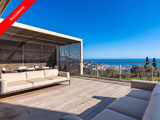 Apartment with terrace 1