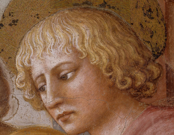 Masolino, Guarigione dello storpio, particolare di San Giovanni, con capelli biondi e ricci e un manto rosa, affresco nella Cappella Brancacci, Santa Maria del Carmine, Firenze