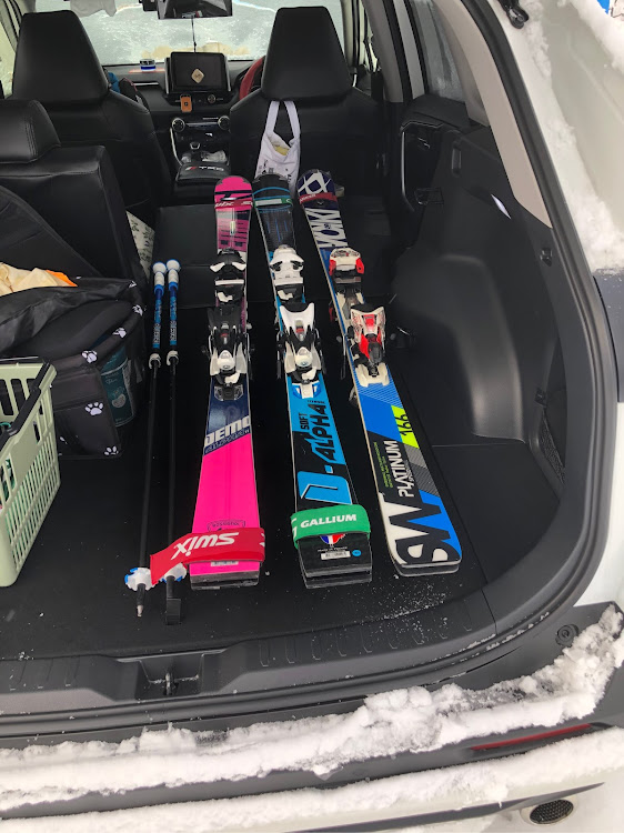 RAV4のスキー・スキー積載に関するカスタム事例の投稿画像1枚目