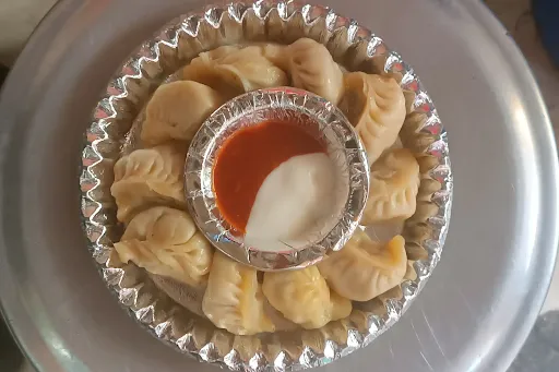 Chicken Steamed Momos [10 Pieces]