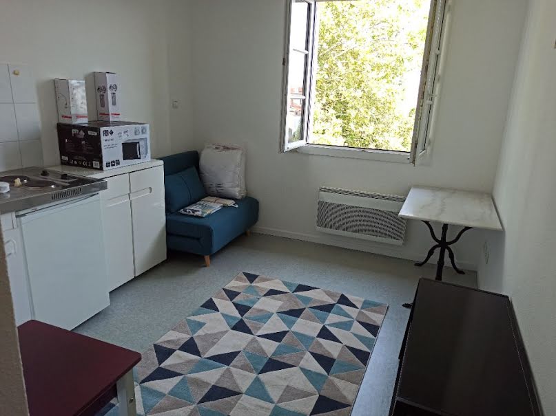 Location meublée appartement 1 pièce 13 m² à Nancy (54000), 300 €