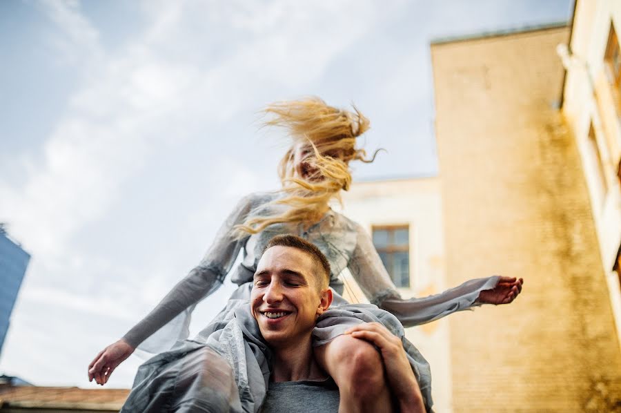 Fotografo di matrimoni Aleksey Astredinov (alsokrukrek). Foto del 19 settembre 2017