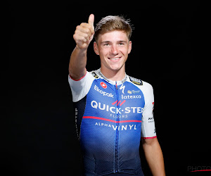 Remco Evenepoel kent een rustige dag als leider in de Vuelta: "We bekijken wat mogelijk is in het weekend"