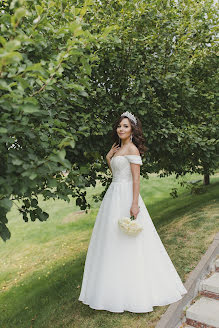 Wedding photographer Kseniya Gnyrina (gnyrinaphoto). Photo of 30 September 2023