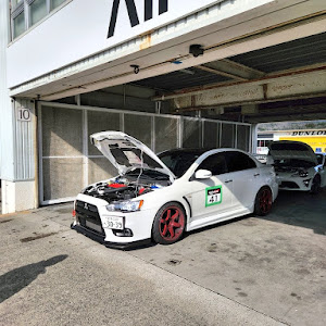 ランサーエボリューション X