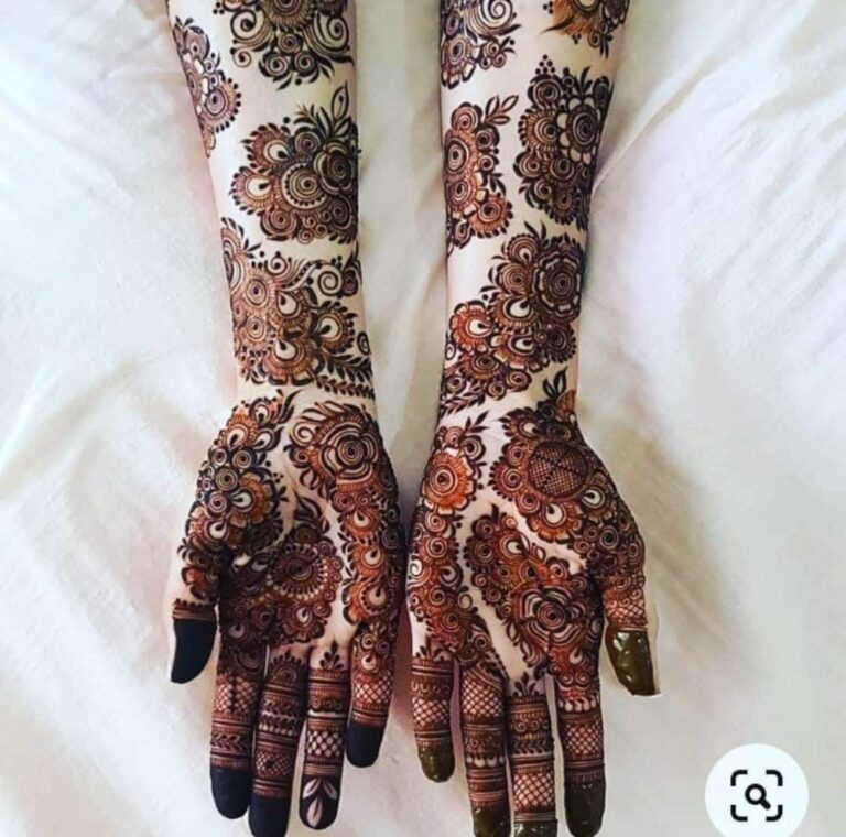 Traditional Khafif Bridal Mehndi Designs