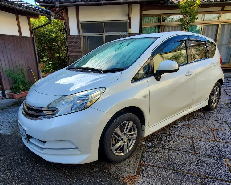 ノートのまだまだ暑いですね💦・610Walker’s・9月もよろしくお願いします。・洗車・良い週末を🎵に関するカスタム事例の投稿画像3枚目