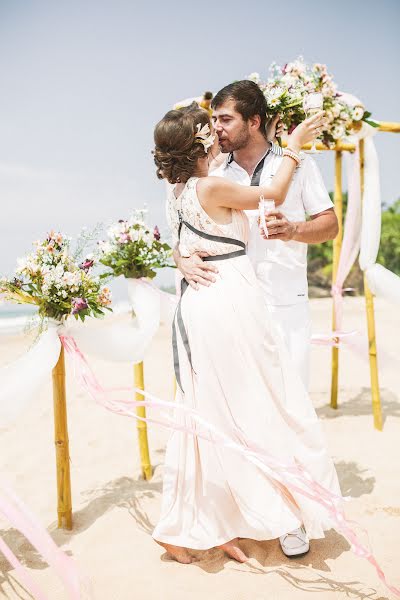 Fotógrafo de casamento Evgenii Katsinis (ekatsinis). Foto de 25 de fevereiro 2016