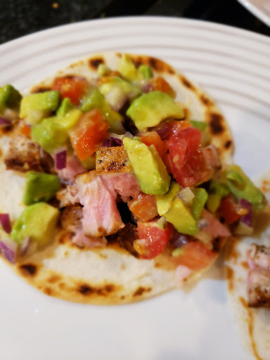 Taco with ahi and guac