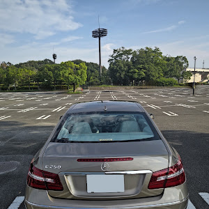 Eクラス クーペ C207