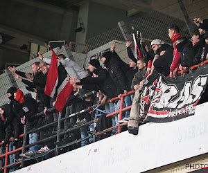 Furieuze fans van Standard Luik eisen uitleg van de spelers en blokkeren de spelersbus