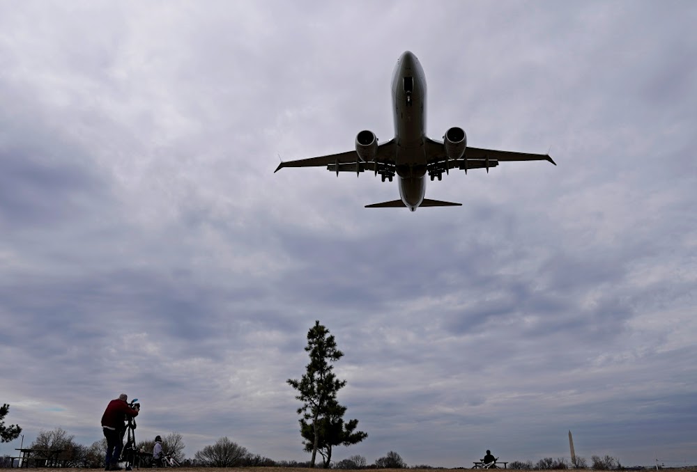 Crash pilot 'had no training' on new Boeing simulator