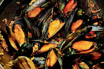 Mussel Masala with Coconut, Ginger and Green Chillies