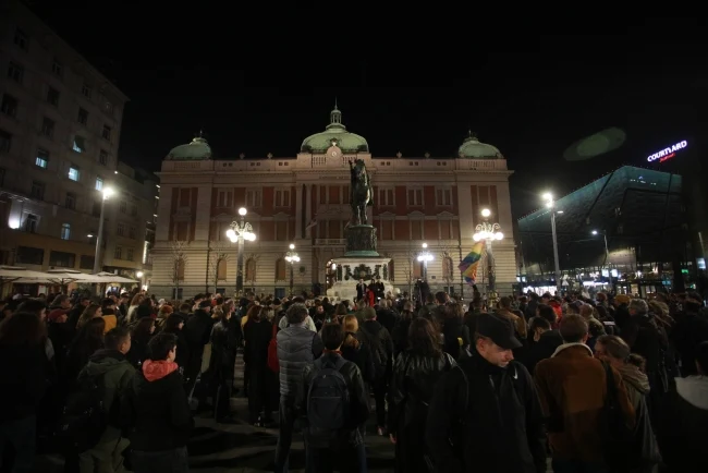 Održan protest u znak podrške LGBT+ osobama, odbijene pritužbe zbog policijskog zlostavljanja