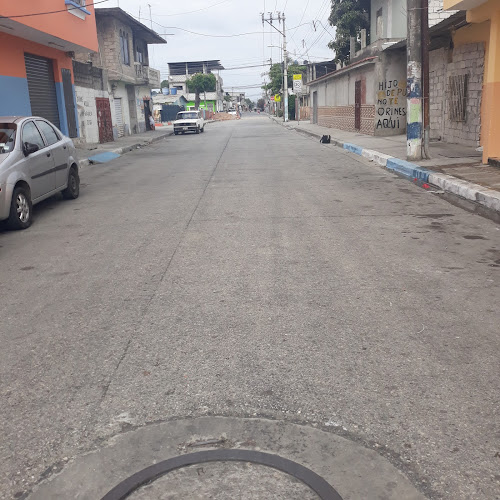 Opiniones de TIENDA RONALD en Guayaquil - Tienda de ultramarinos