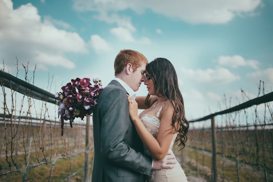 Fotógrafo de bodas Carlos Mendoza Aguilar (carlospuntoblu). Foto del 6 de abril 2017