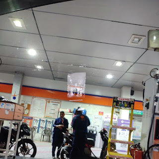 Gaurav Golchha at Indian Oil Petrol And Gas Station, Ansari Nagar,  photos