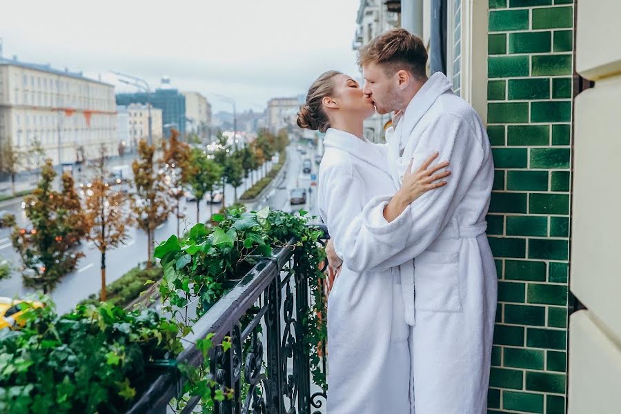 Wedding photographer Vitaliy Ushakov (ushakovitalii). Photo of 17 February 2022