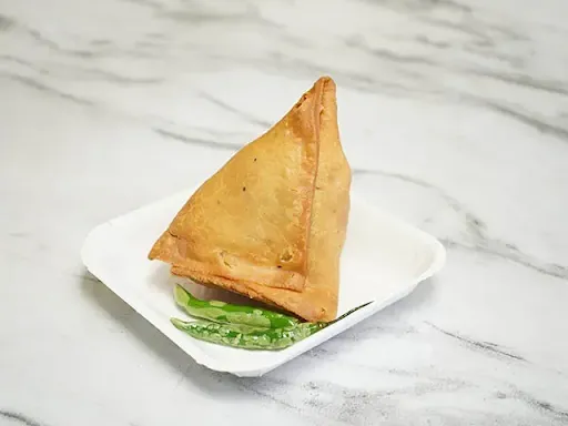 Chicken And Cheese Samosa