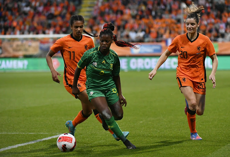 South Africa's Noxolo Cesane in action with Netherlands' Esmee Brugts.