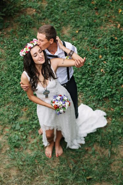 Fotógrafo de casamento Valeriy Moroz (fotomoroz). Foto de 21 de outubro 2015