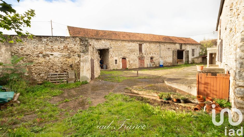 Vente ferme 10 pièces 251 m² à Breuil-Bois-Robert (78930), 450 000 €